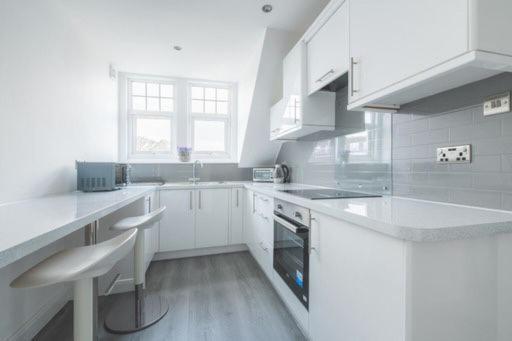 Coast View Luxury Apartment 莱姆里吉斯 外观 照片
